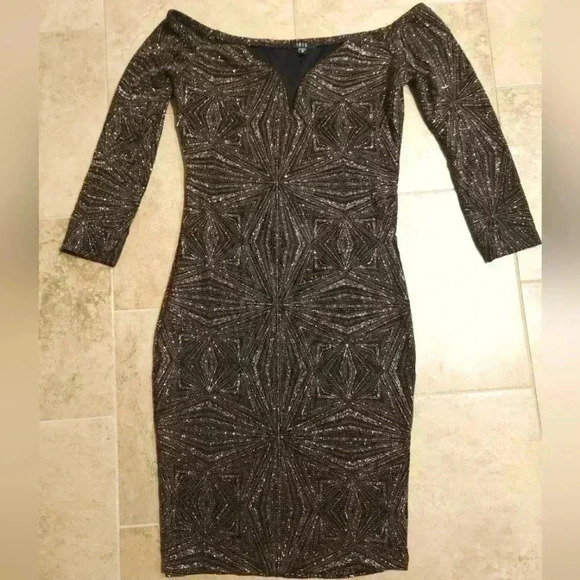 NWOT Iris Glitter Sweetheart Neckline Fitted Dress - Picture 1 of 9